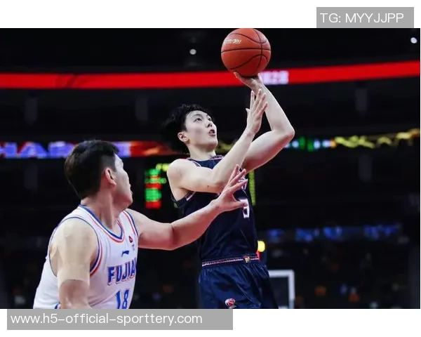 侧翼防线瓦解拼抢不敌中国男篮终究演不出奇迹